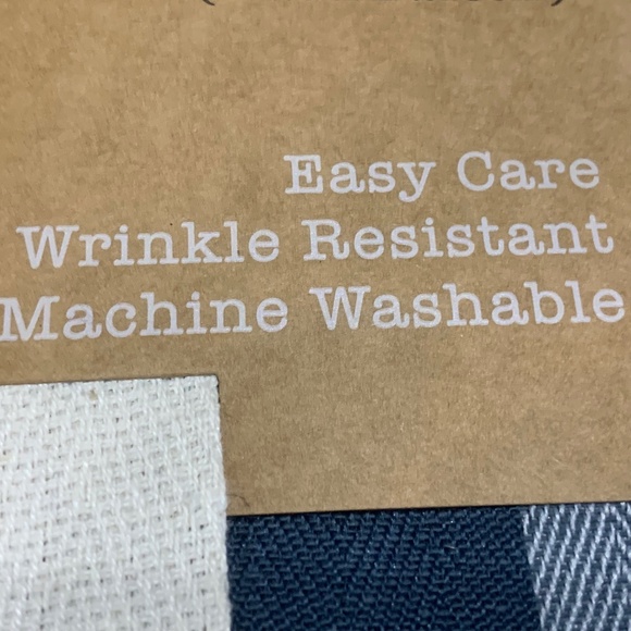 NWT Cuisinart Tablecloth Blue & White Check 60in x 84in Machine Washable - Picture 5 of 10